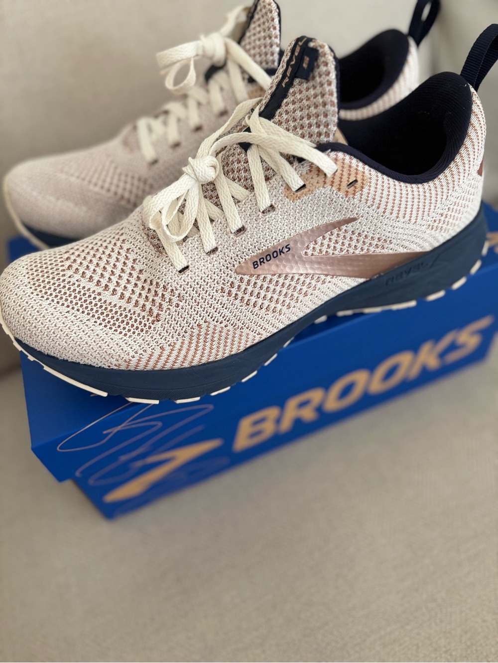 Brooks sneakers
